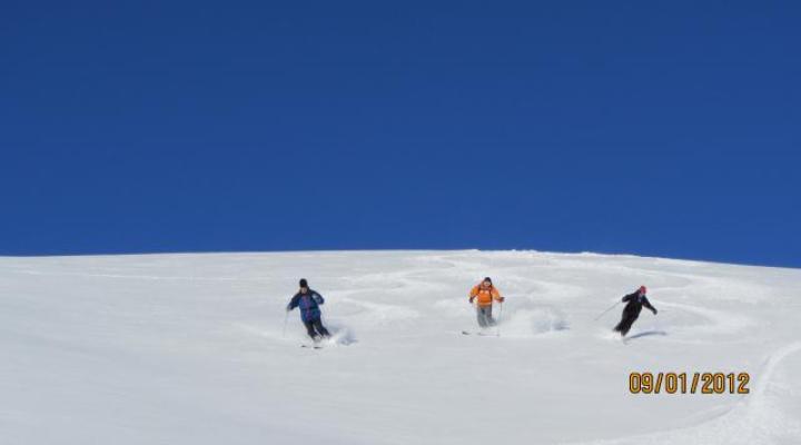 Belle neige poudreuse au départ du col de la Chal à Arc 2000