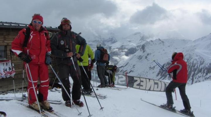 Gilles et Christian au départ 40ème championnat de ski UIAGM à Tignes