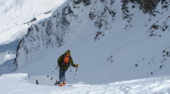 Ski de rando départ du couloir Nord de Pierre Pointe