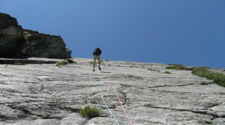 rappel dans le secteur à Picou à la grande falaise de seloge