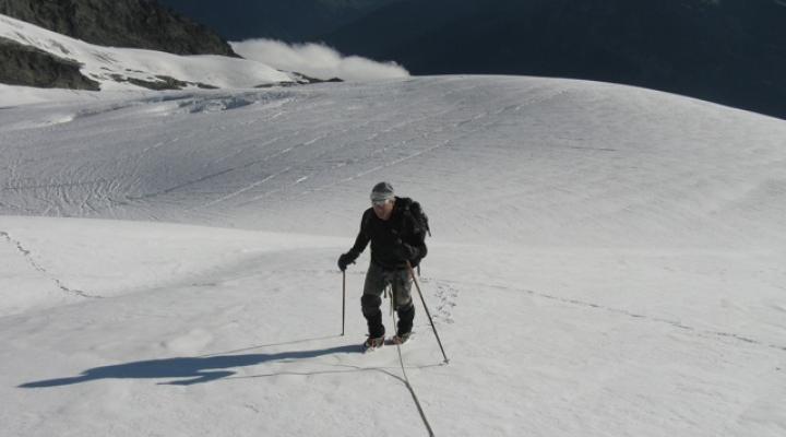 En montant au dôme de la sache
