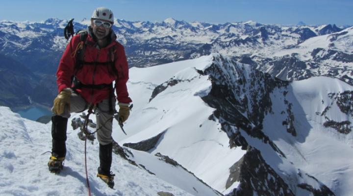 Sommet du Mont Pourri avec l'ar^te sud en second plan