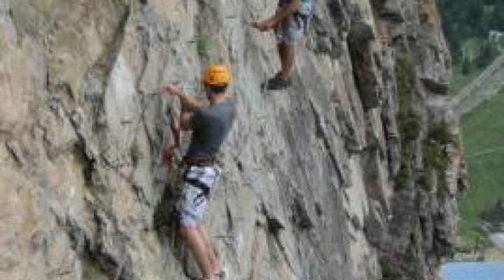 Petite descente plein "gaz" - via ferrata avec les guides des Arcs