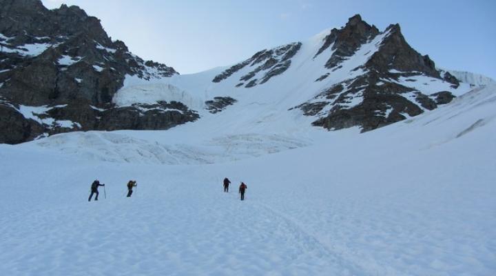 Grand Paradis montée par le glacier Lavaciau