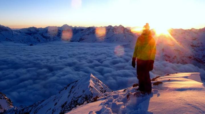 Levé du soleil depuis l'Aiguille Rouge  massif de la Vanoise