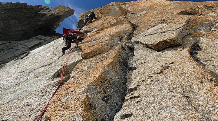 Cache-cache. Longueur 4