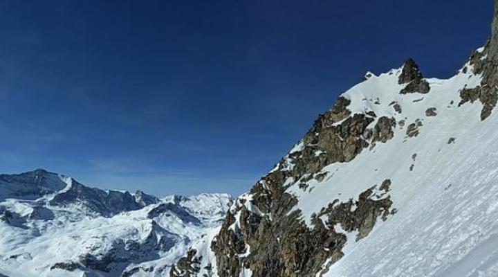 La brèche depuis le début de la descente versant sud.