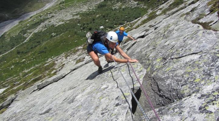 Escalade dans la vallée des Chapieux - guides des Arcs