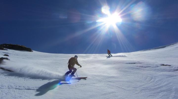 Hors piste en Vanoise  descente sur le vallon de la Chal