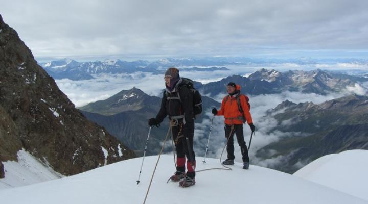 Le sommet superbe vue sur le versant Italien