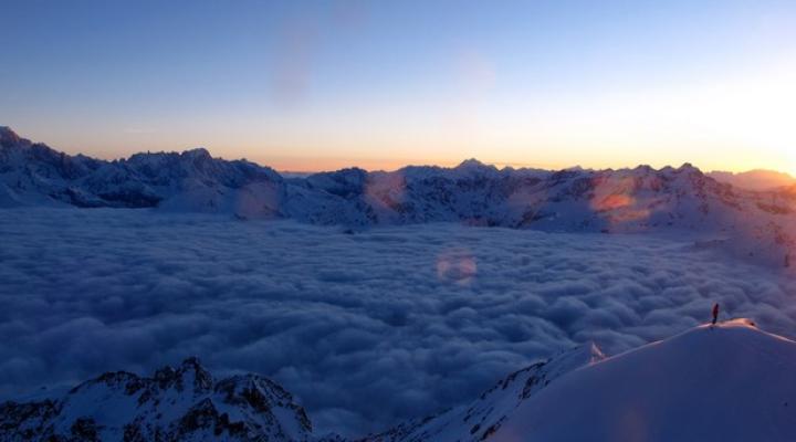 Levé du soleil depuis l'Aiguille Rouge  massif de la Vanoise