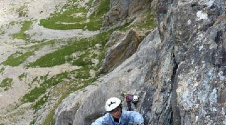 6eme longueur en traversée au dessus du vide