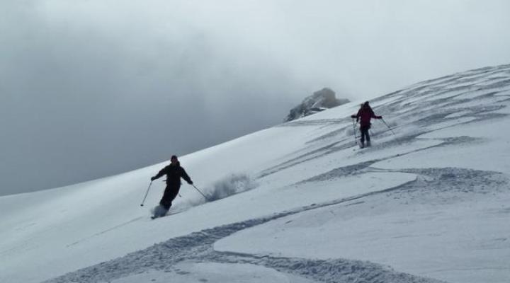 Descente par le couloir des rochers du Génépy.