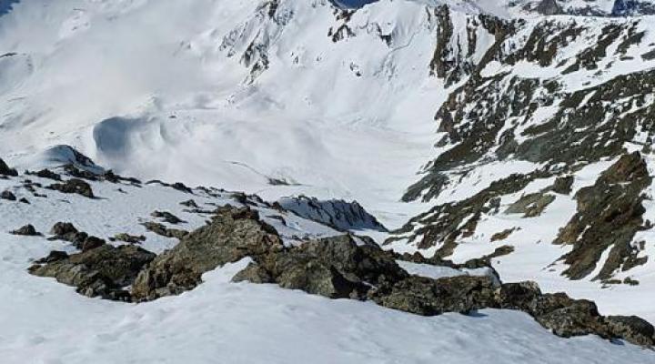 L'itinéraire, vu près du sommet.