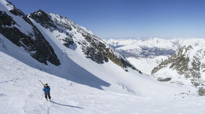 Sous le col des Roches