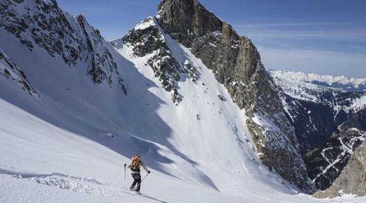Dans le cirque du dard.