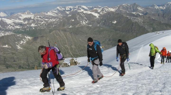 Sur la montée du Grand Paradis