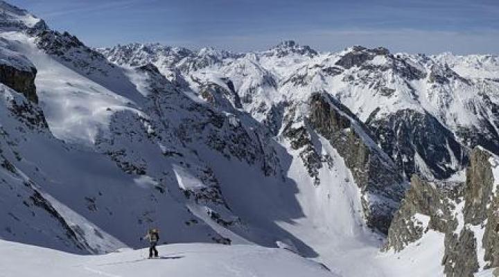 Dans le cirque du dard, près du col de l'Arcelin.