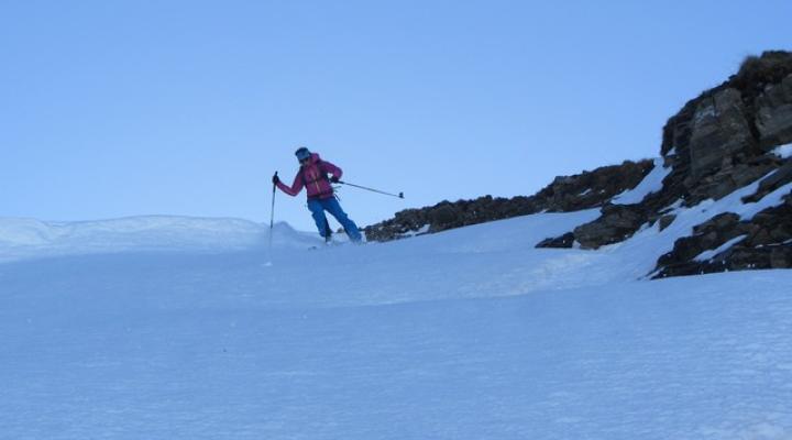 Ski de rando dans le Beaufortain couloir Ouest en dirction de Parozan