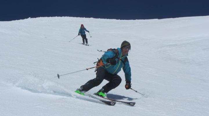 Ski de randonnée, l'Homme Cairn au dessus de Bourg Saint Maurice