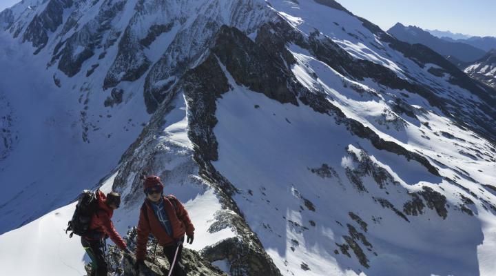 Début de l'arête est, au dessus du col du tondu.
