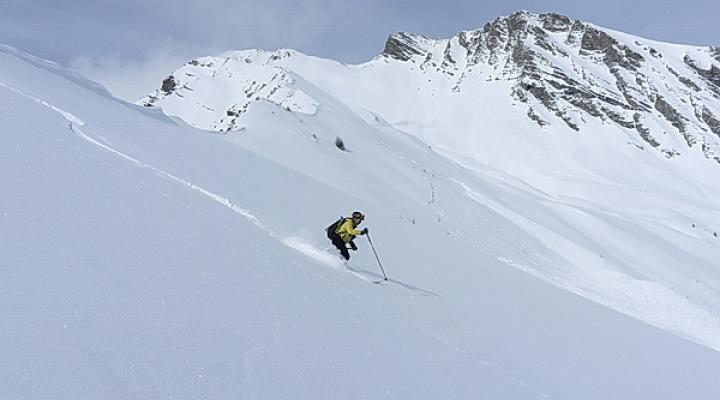 Grosses coulées sous la pointe de l'infernet