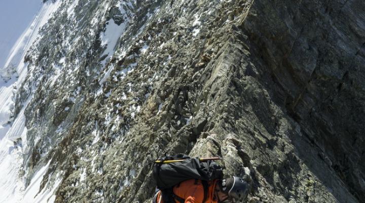 Le passage aérien et peu protégeable dans la descente du Besso.