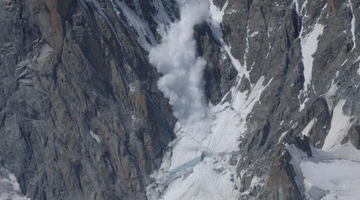 Chute de serac sur le Mont Blanc