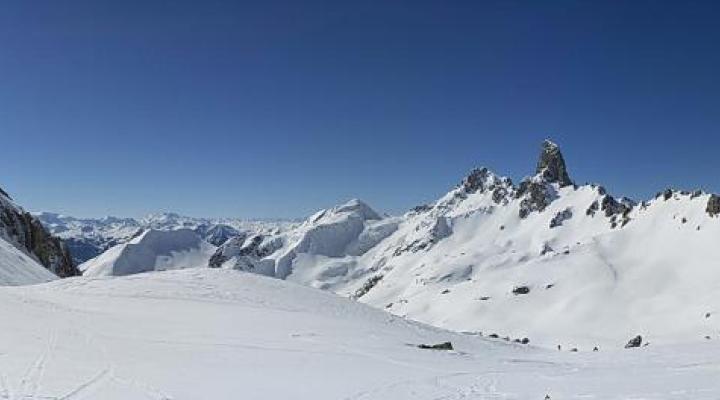 Col du grand Fond : vue vers la Pierra Menta.