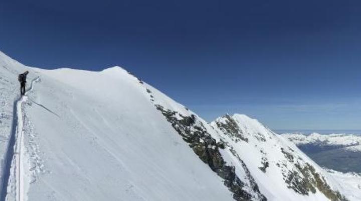 Sous le col des Roches