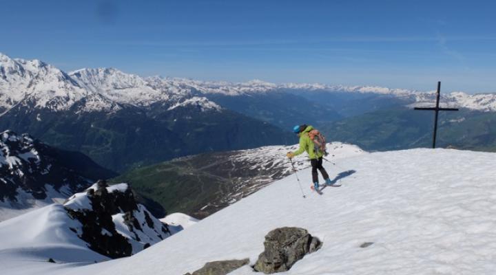 En partant du sommet