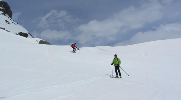 Ski de randonnée dans le Beaufortain, le col de la Charbonnière.