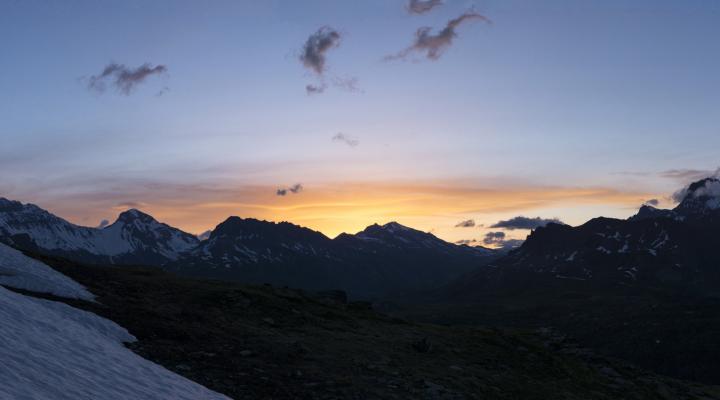 lever du jour sur le vallon de la rocheure.