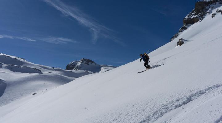 Descente sur Tälliseeli