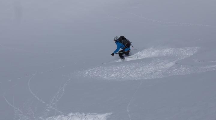 Beau virage en poudreuse