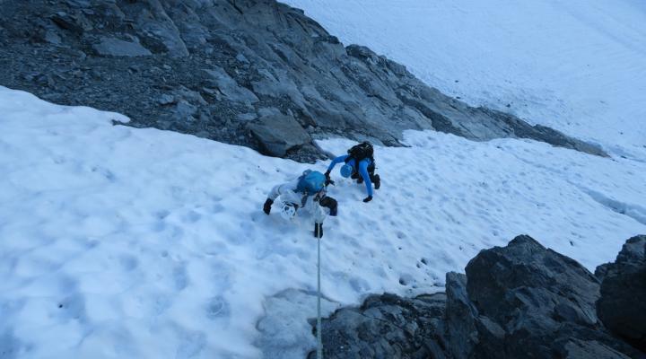 Sous le col des Roches