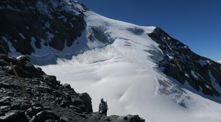 Descente. Au col des Roches