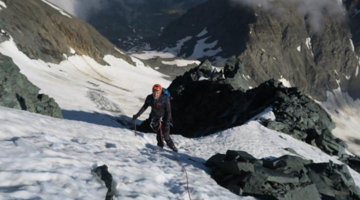 en arrivant sur l'arête