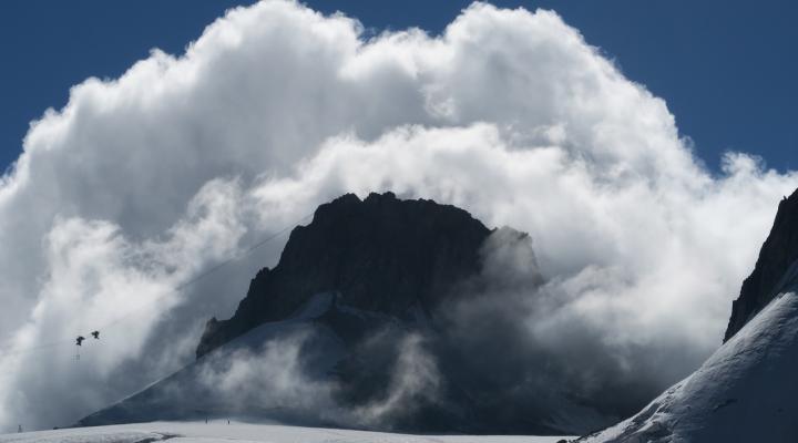 Jeu de nuages venant d'Italie