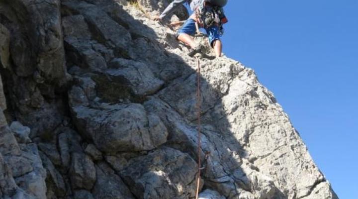 Escalade dans la voie des Cristaux