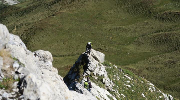 Escalade dans la voie des Cristaux