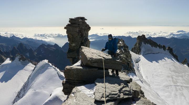 Dans les derniers rochers.