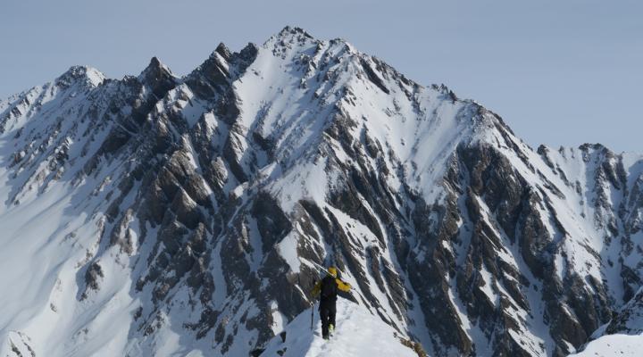 L'arête partant du sommet vers l'Est