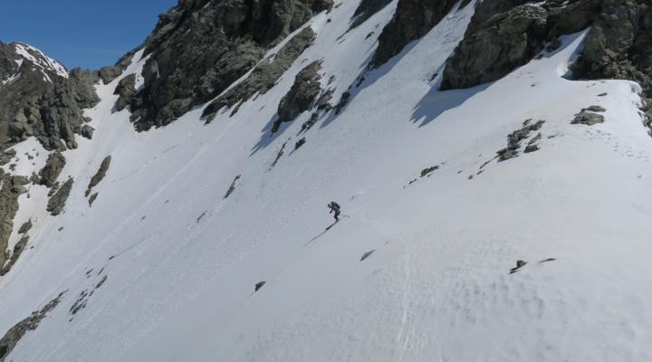Sous le col de la Luge