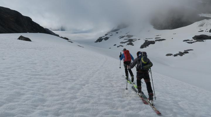 En montant vers le glacier