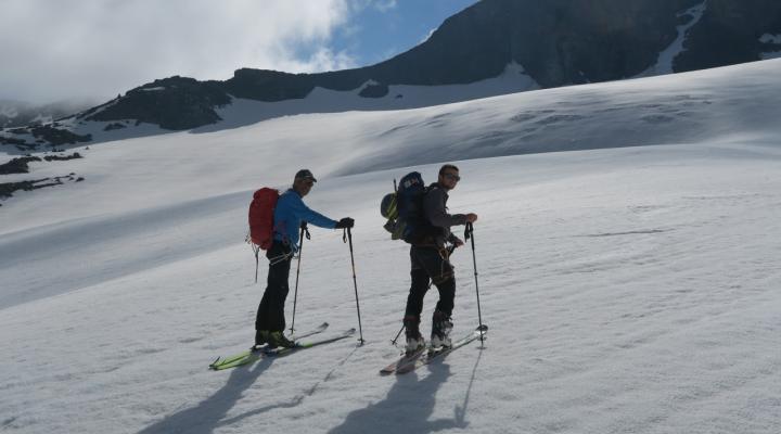 En montant vers le glacier