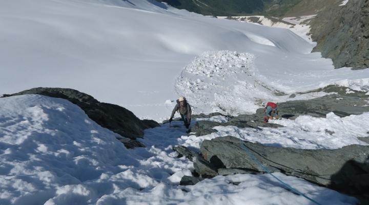 Sous le col des Roches