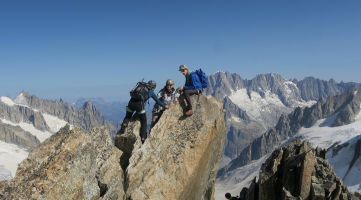Sur l'arête