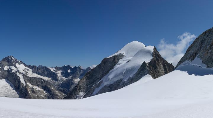 Début de la descente sous le Nesthorn.