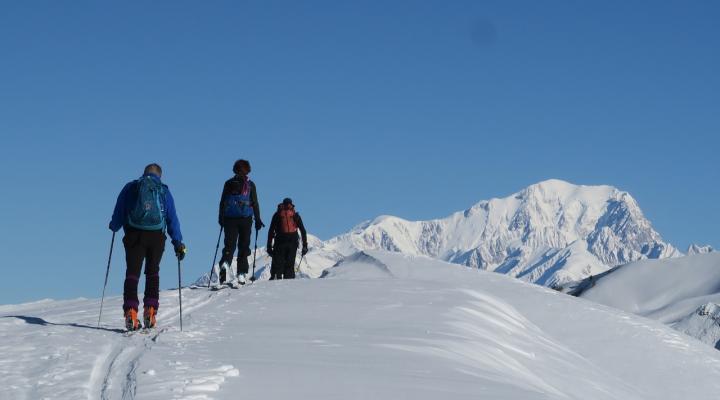 En montant vers la tête du Cretet